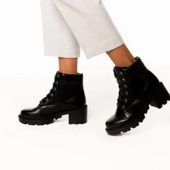 Schnürstiefeletten - Schwarz -Ausgewählte Fashion Boots-Geschäfte 24797725 02