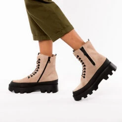 J&F Schnürstiefeletten -Ausgewählte Fashion Boots-Geschäfte 25025004 02